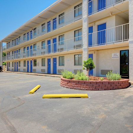 Motel 6-Oklahoma City, Ok - Frontier City Bagian luar foto