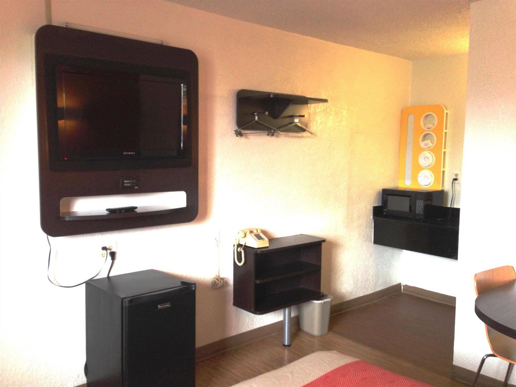 Motel 6-Oklahoma City, Ok - Frontier City Bagian luar foto